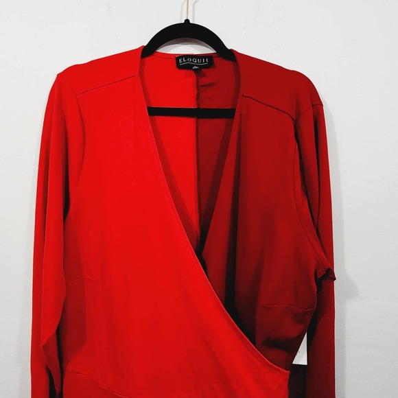 ELOQUII Colorblock Wrap Top Red Goji Berry Stretch Knit NWT Womens Size Plus 24W - Picture 4 of 14